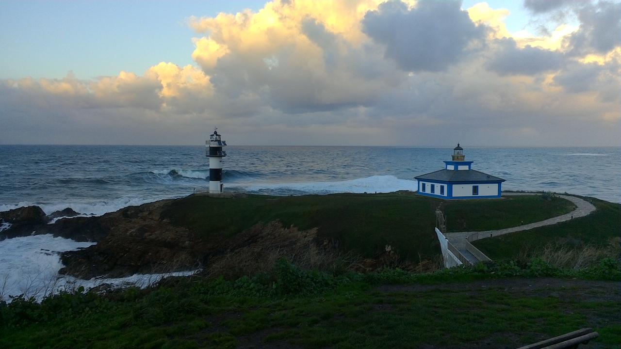 Hostal Ponte Dos Santos Ribadeo Esterno foto